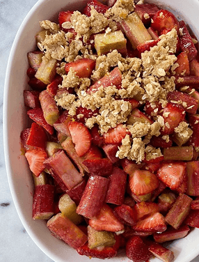 Strawberry-Rhubarb Crumble with Vanilla Cashew Cream